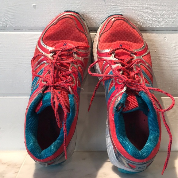 New Balance 580 V4 Running Sneakers 9 Preloved - Picture 2 of 12